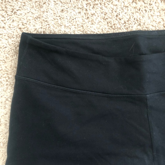 Fabletics Crop Leggings - Picture 4 of 8